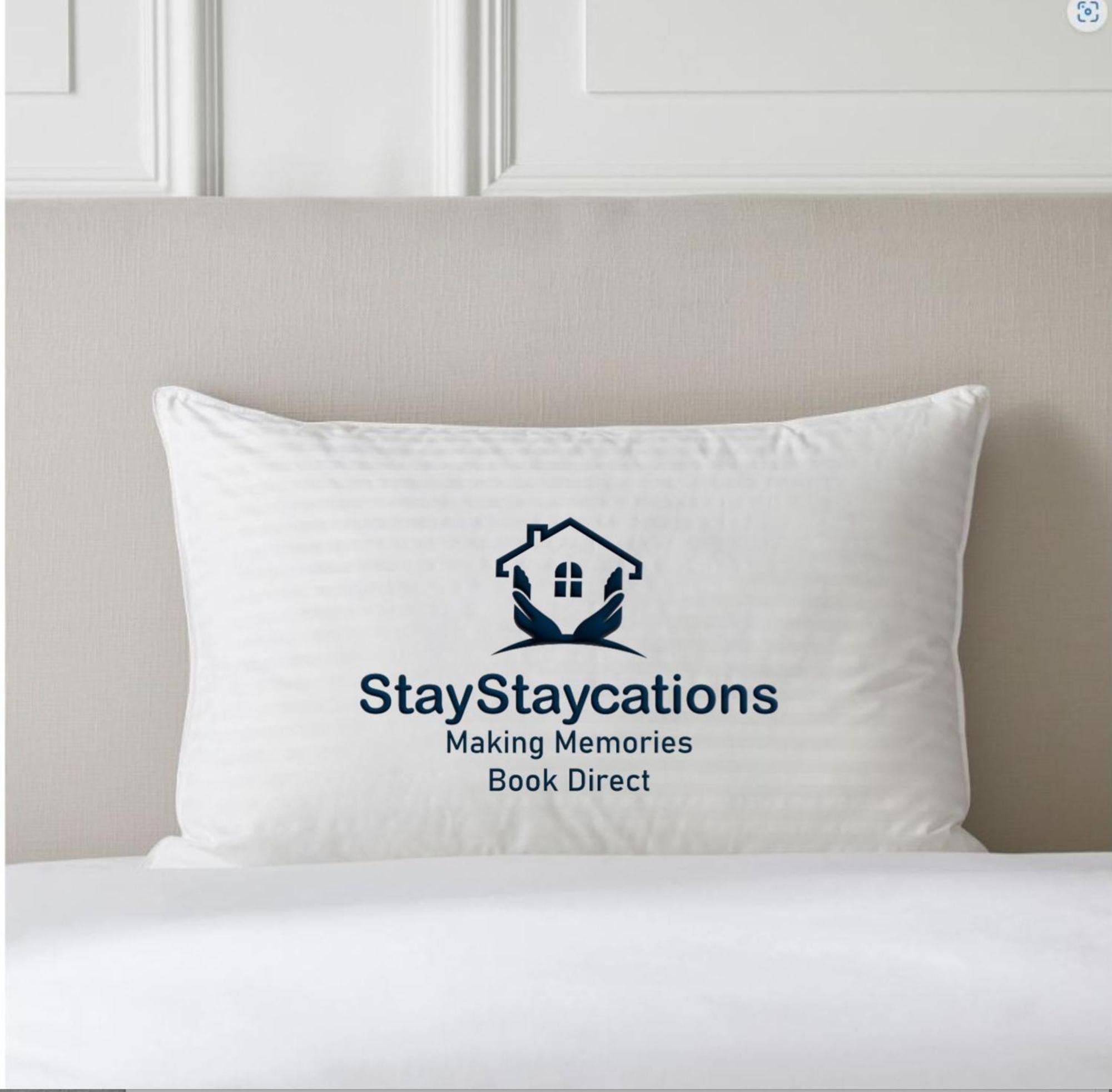 Dings House With Free Parking In Super Central South West City Location By Staystaycations Bristol Exteriér fotografie